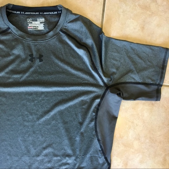 Under Armour XL Compression Shirt - Picture 4 of 5